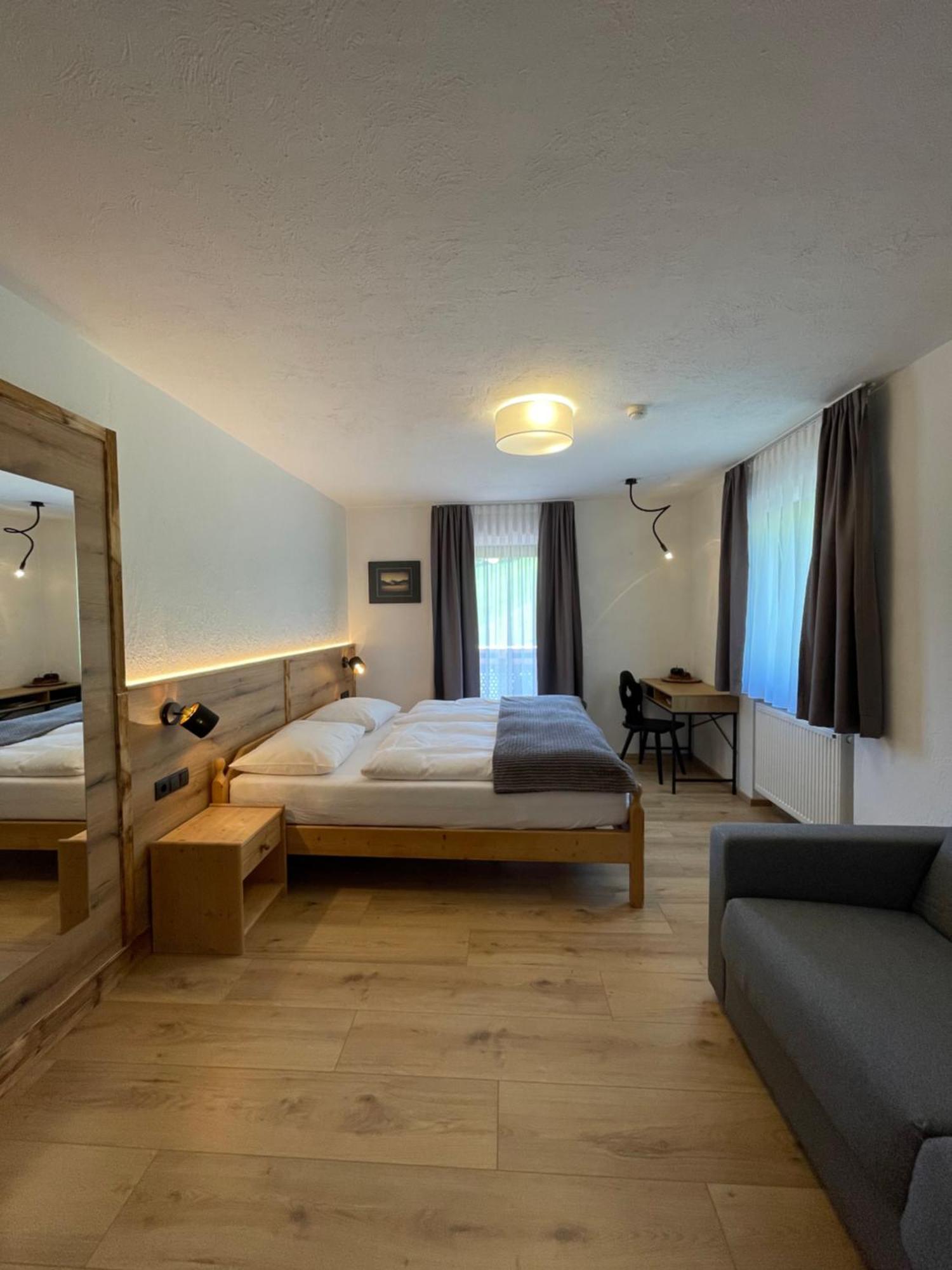 Guesthouse Rungg Бадия Екстериор снимка