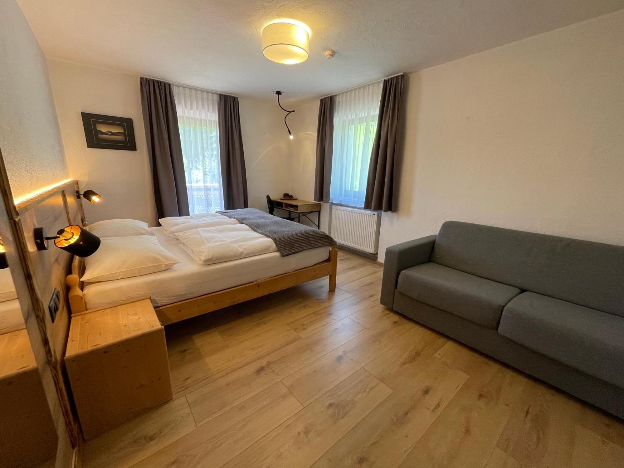 Guesthouse Rungg Бадия Екстериор снимка