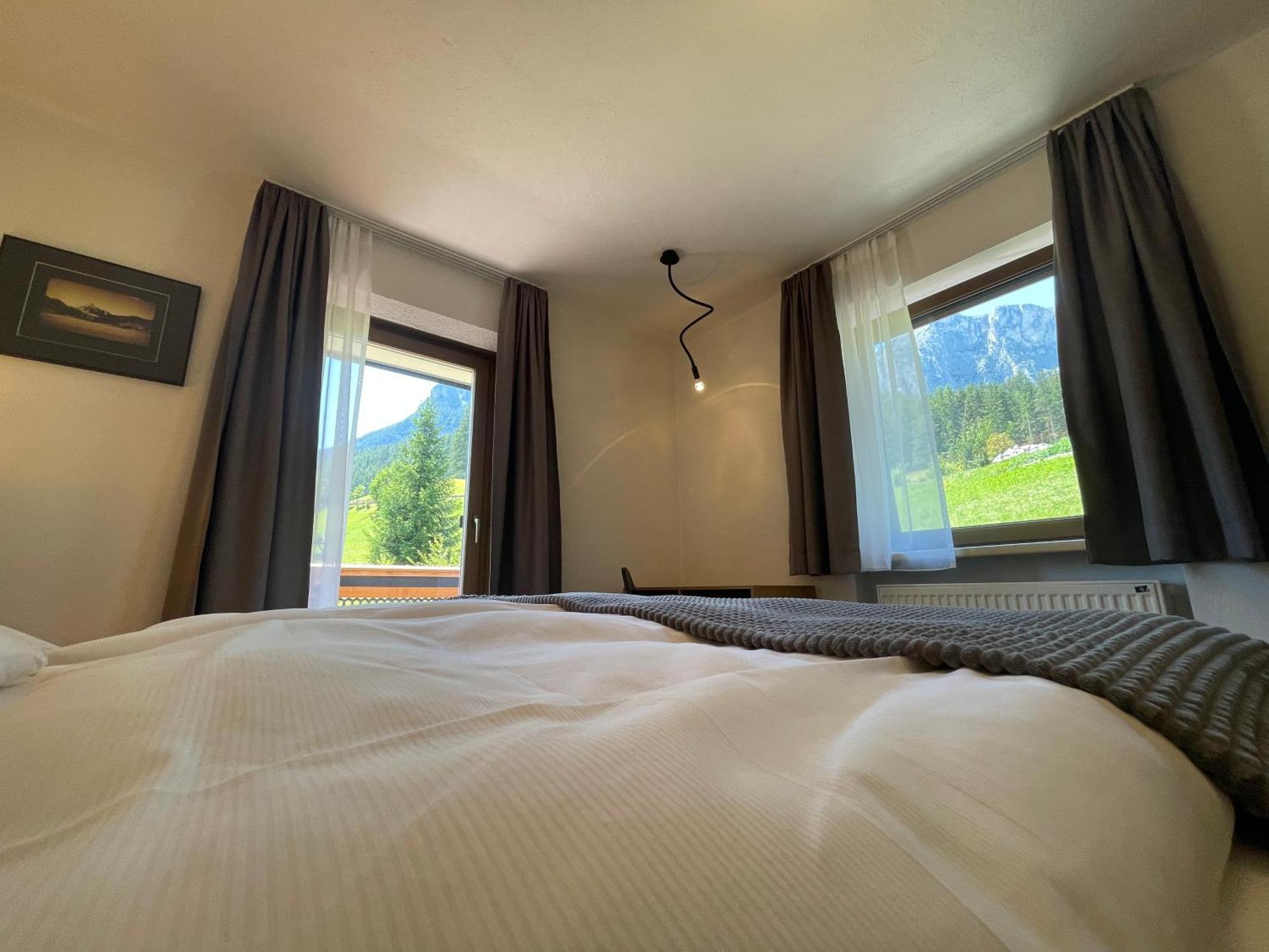 Guesthouse Rungg Бадия Екстериор снимка