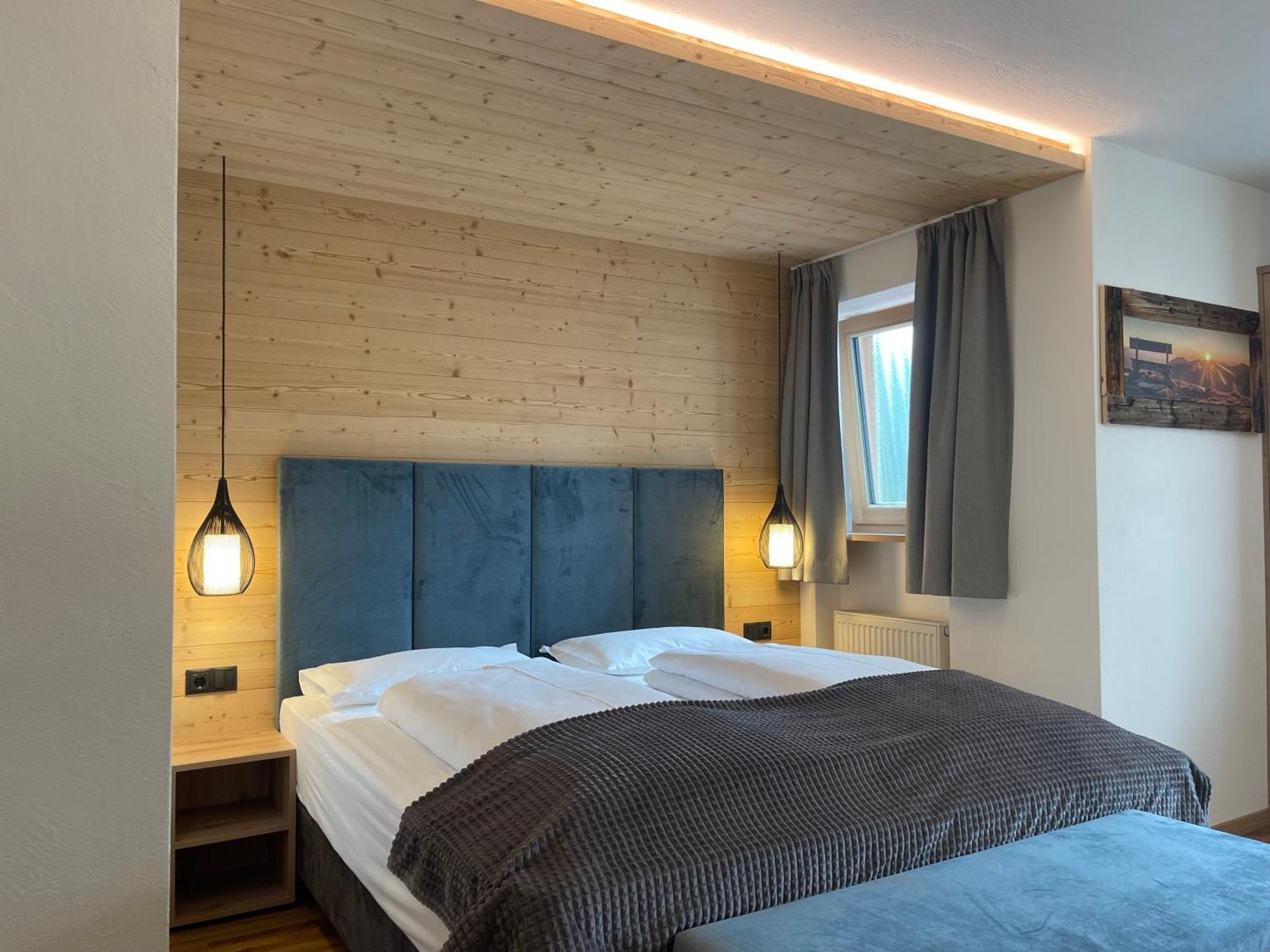 Guesthouse Rungg Бадия Екстериор снимка